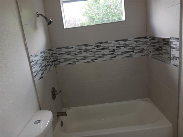 Building Photo - 4418 Sherwood Dr