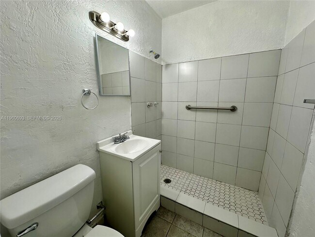 Building Photo - 2987 NW 46th St