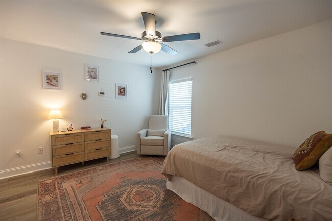 Building Photo - 1358 Landon Hills Dr