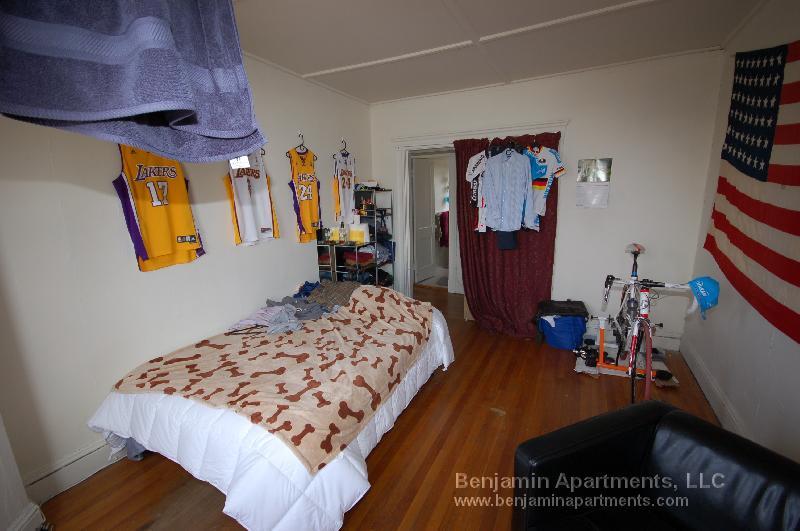 Building Photo - 1175 Boylston St