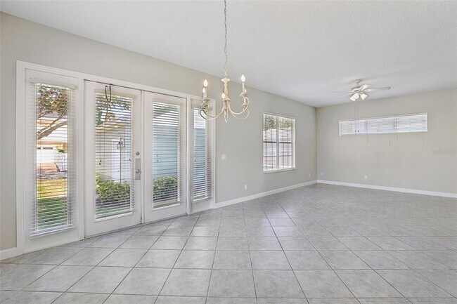 Building Photo - 1554 Fairview Cir