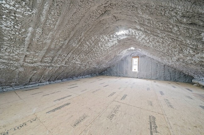 Building Photo - 13 Broadway