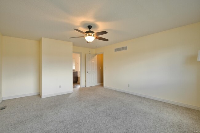 Building Photo - 625 Perolla Dr