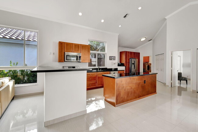 Building Photo - 2469 NW 66th Dr