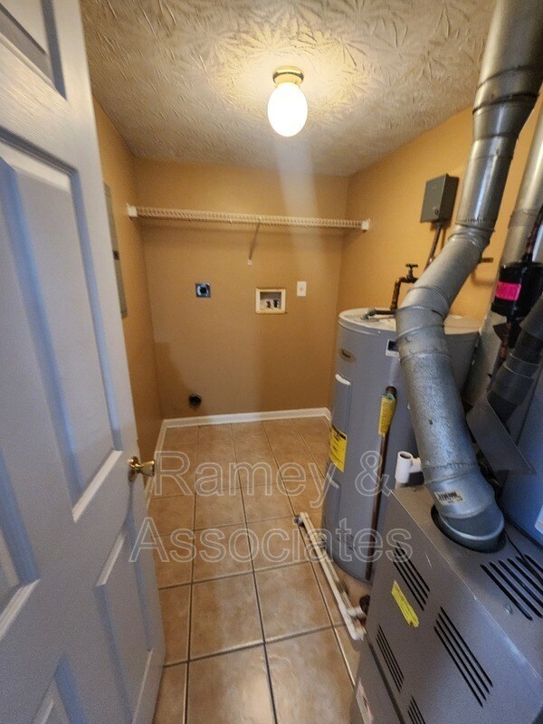 Building Photo - 219 Highland Blvd