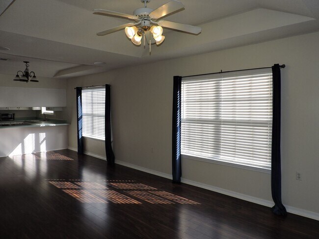 Building Photo - Easy access to shopping, interstate & Navy Federal complex!