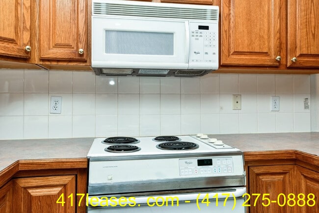 Building Photo - 1257 E Lakewood St