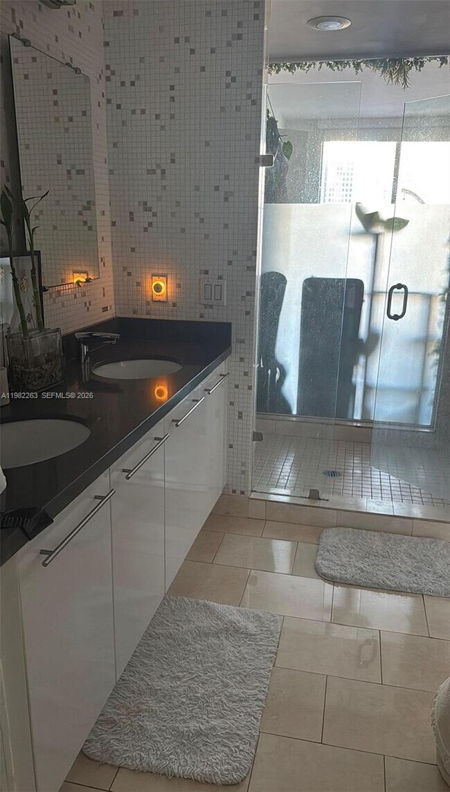 Building Photo - 90 SW 3rd St