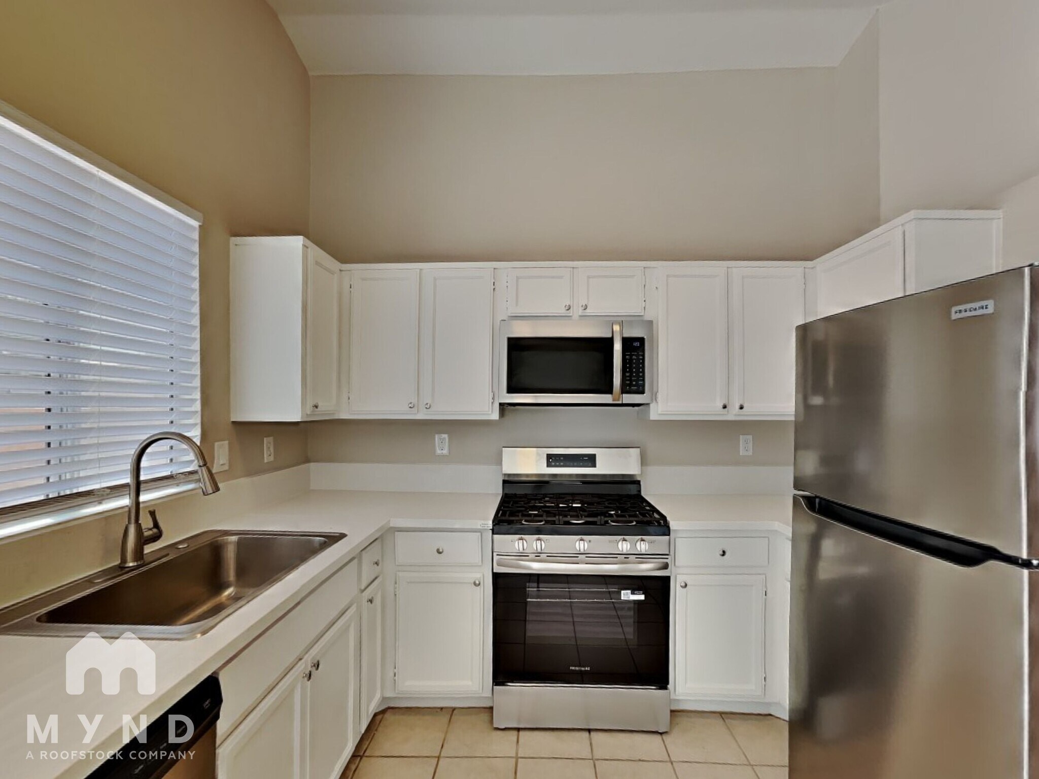 Building Photo - 8225 Cactus Root Ct