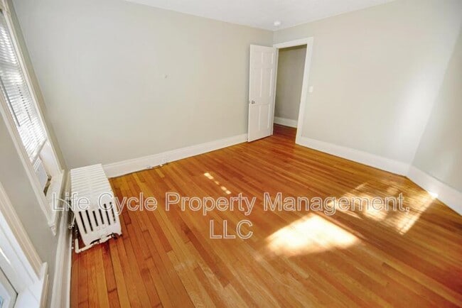 Building Photo - 47 Prospect Ave SE