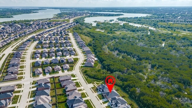 Building Photo - 1224 Villalonga Dr