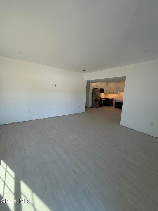 Building Photo - 128 Panorama Dr