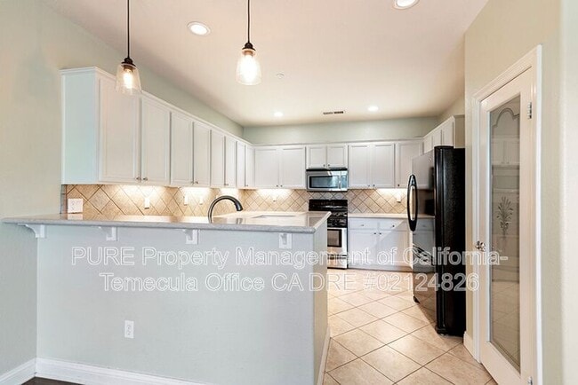 Building Photo - 36282 Fabrizio Ln