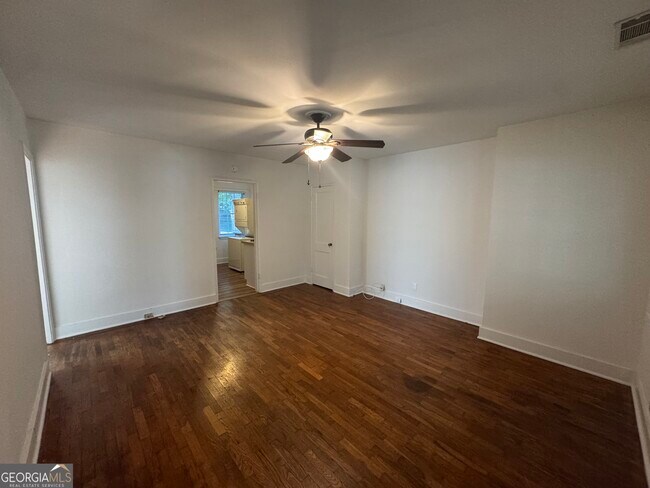 Building Photo - 253 Springdale St