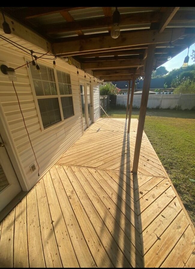 Building Photo - 108 Winchester Ln