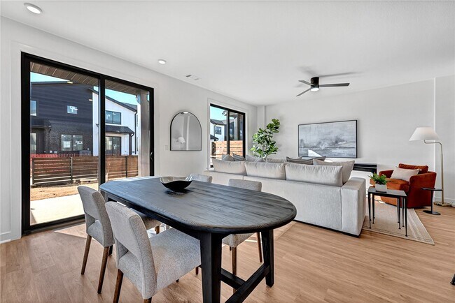 Building Photo - 1118 Emilia Ave