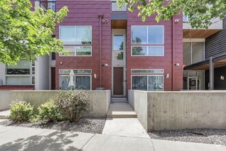 Building Photo - $2,395.00, Spacious Loft, 1.5 bath in Jeff...