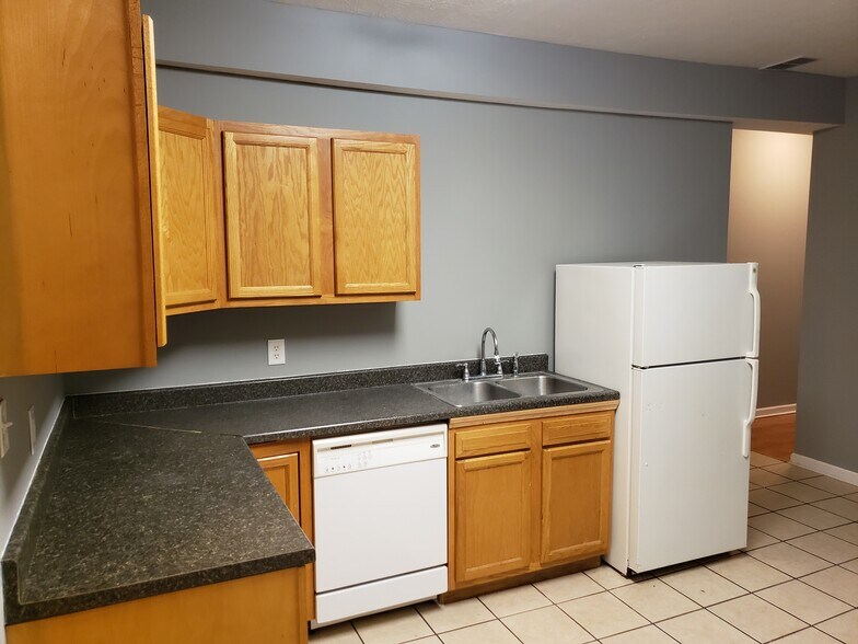 Building Photo - 2322 Guilford Ave