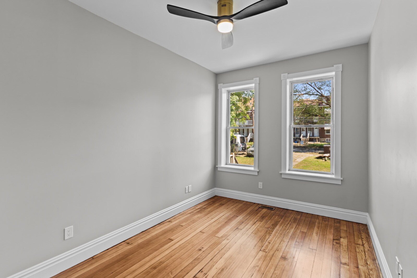 2nd Bedroom - 3520 Iowa Ave