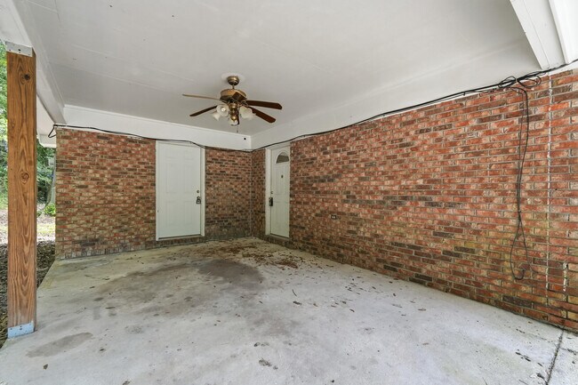 Building Photo - 106 Andrews Ave