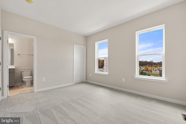 Building Photo - 23142 Horseshoe Trl Sq