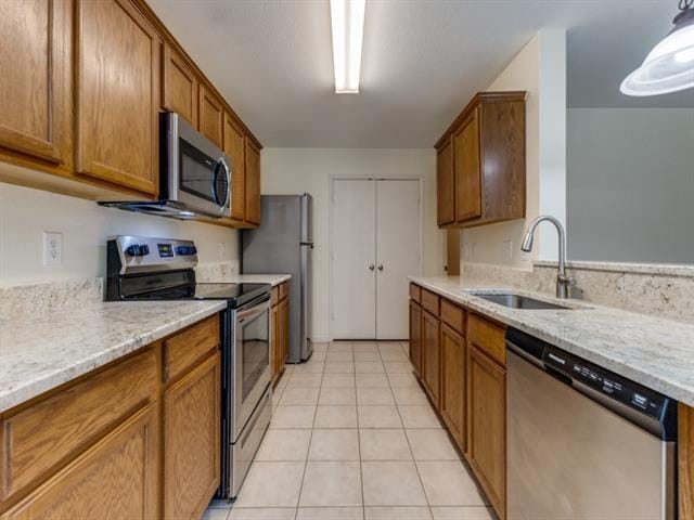 Building Photo - 2056 River Birch Ln