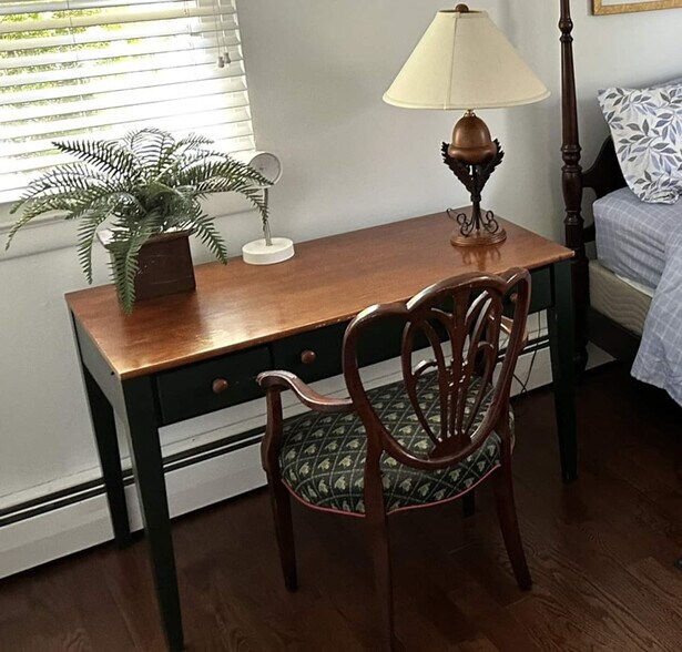 Building Photo - 100 Hampden Ave