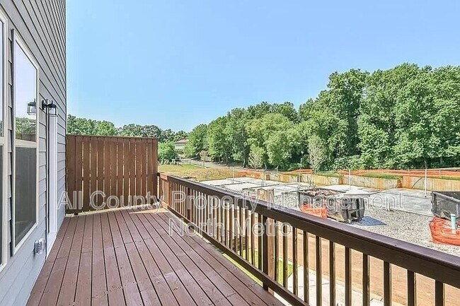 Building Photo - 10006 Jack Dr