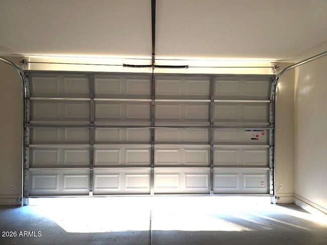 Building Photo - 16416 W Cottontail Ln