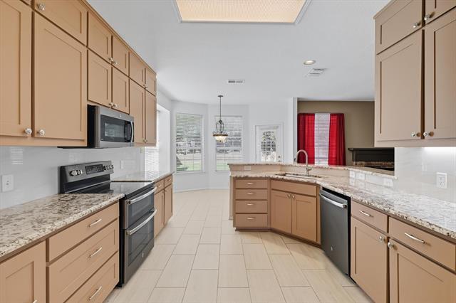 Building Photo - 7875 Parkmount Ct