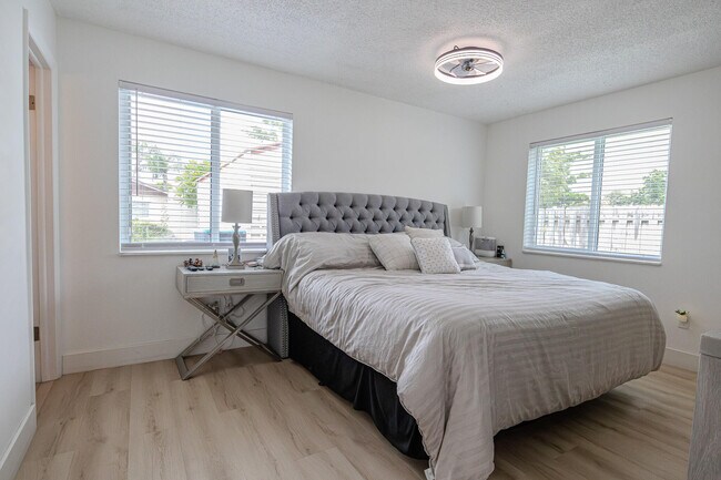 Building Photo - 787 Carissa Dr