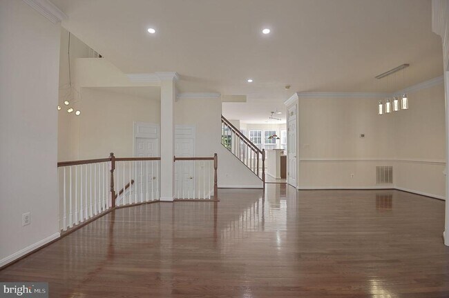 Building Photo - 46186 Aisquith Terrace