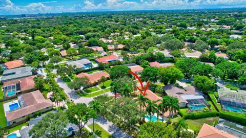 Building Photo - 6813 Viento Way