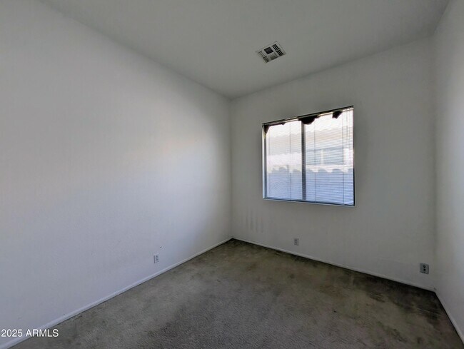 Building Photo - 5959 W Kimberly Way