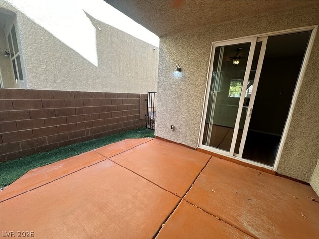 Building Photo - 10573 Danielson Ave