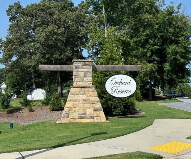 Building Photo - 601 Parkview Ct