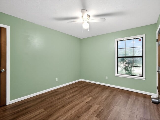 Building Photo - 18270 Stillwood Ln