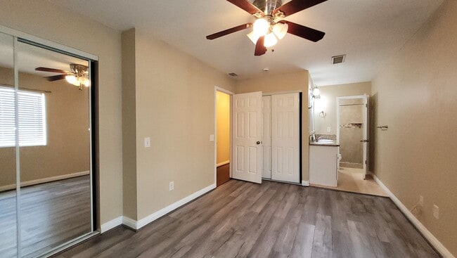 Building Photo - Popular Escondido Single Story 3 Bedroom Home!
