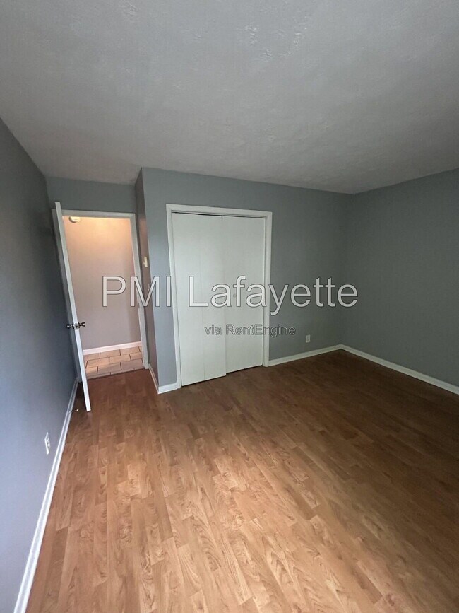 Building Photo - 141 Tomahawk Ln