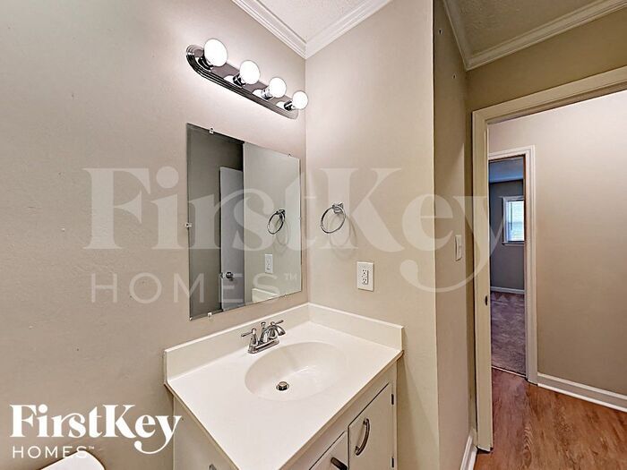 Building Photo - 6107 Rockwell Dr