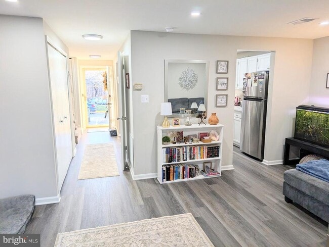 Building Photo - 14491 Black Horse Ct