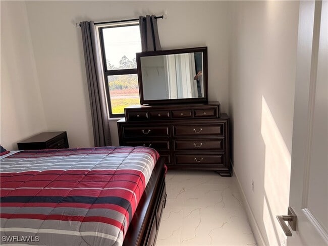 Building Photo - 941 Columbus Blvd