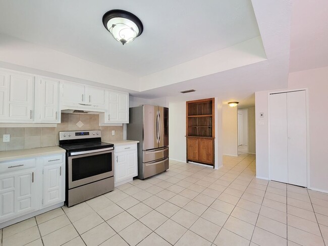 Building Photo - 16914 Judyleigh Dr
