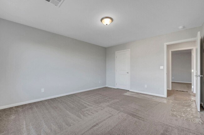 Building Photo - Gated community Located within the Valley Vista Master Plan. 4 Bed 3 Bath features and Open and i...