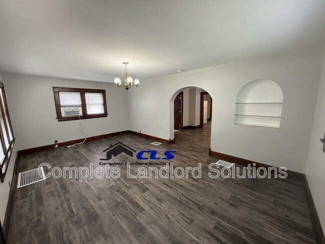 Building Photo - 53 S 16th St