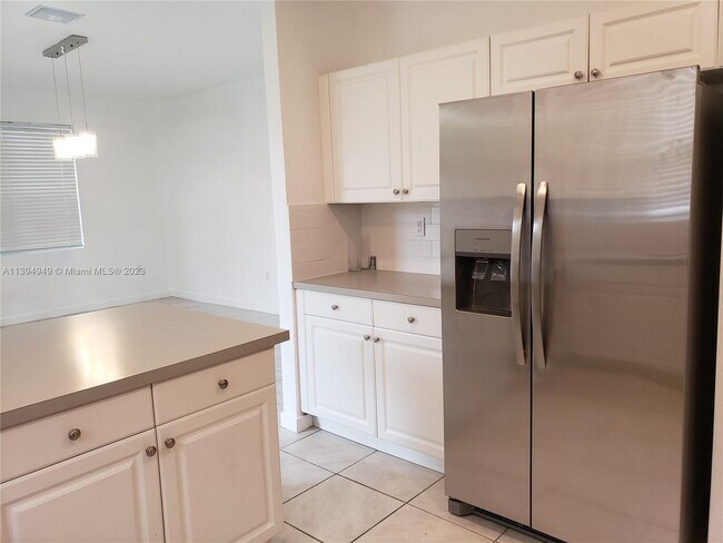 Building Photo - 11831 SW 243rd St