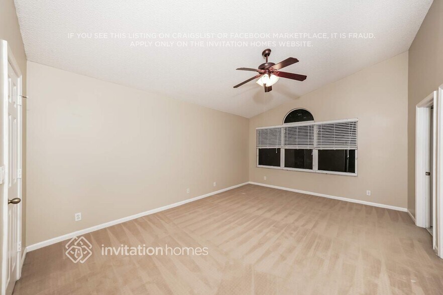 Building Photo - 7640 Colony Palm Dr