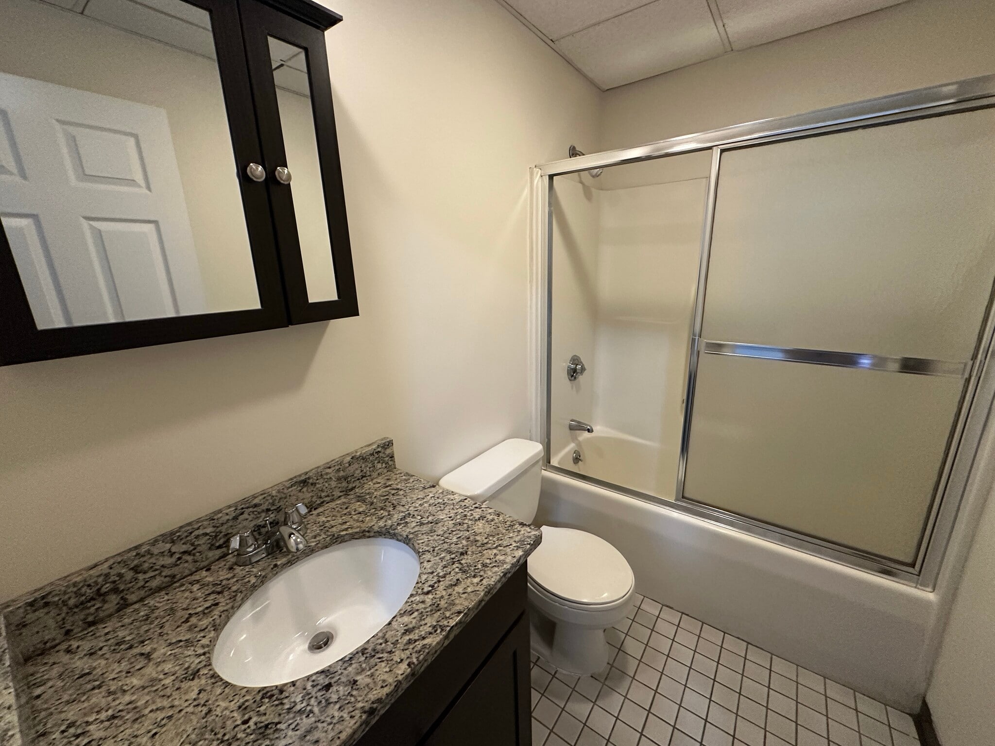 Building Photo - 76 Essex St