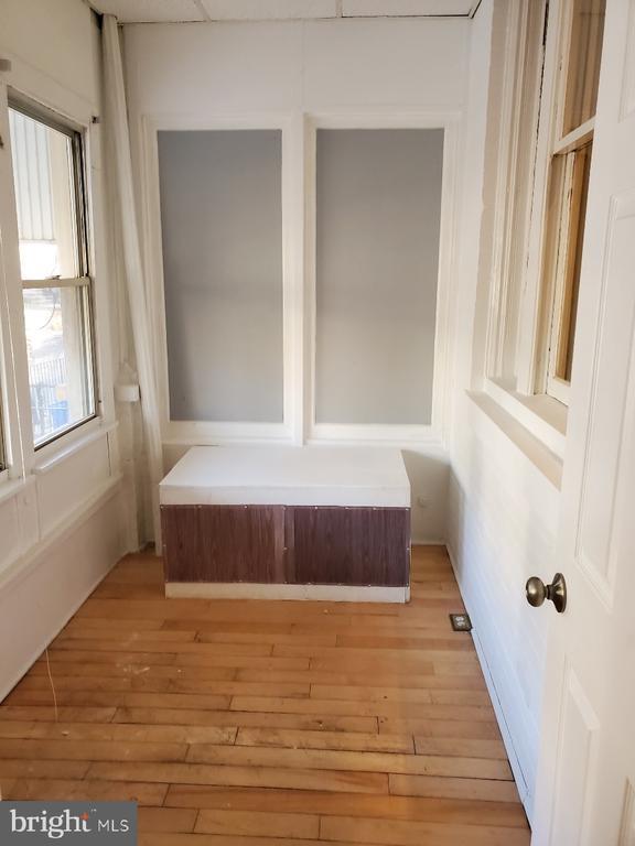 Building Photo - 5707 Belmar St