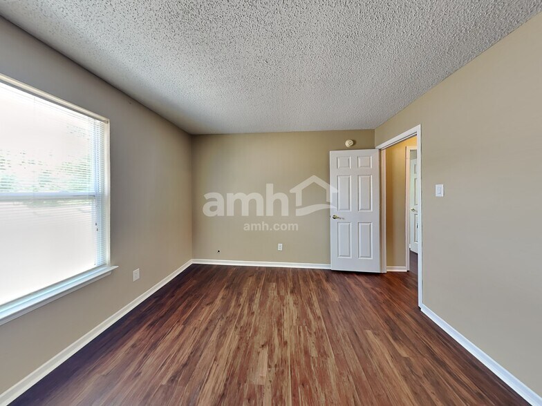 Building Photo - 14444 Orange Blossom Trl